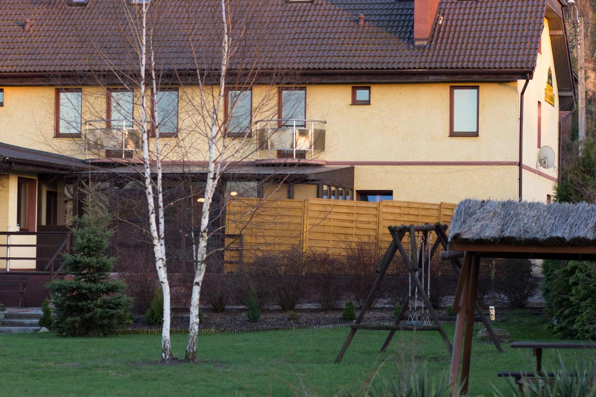 Dom Goscinny Pod Gora Chełmno Esterno foto